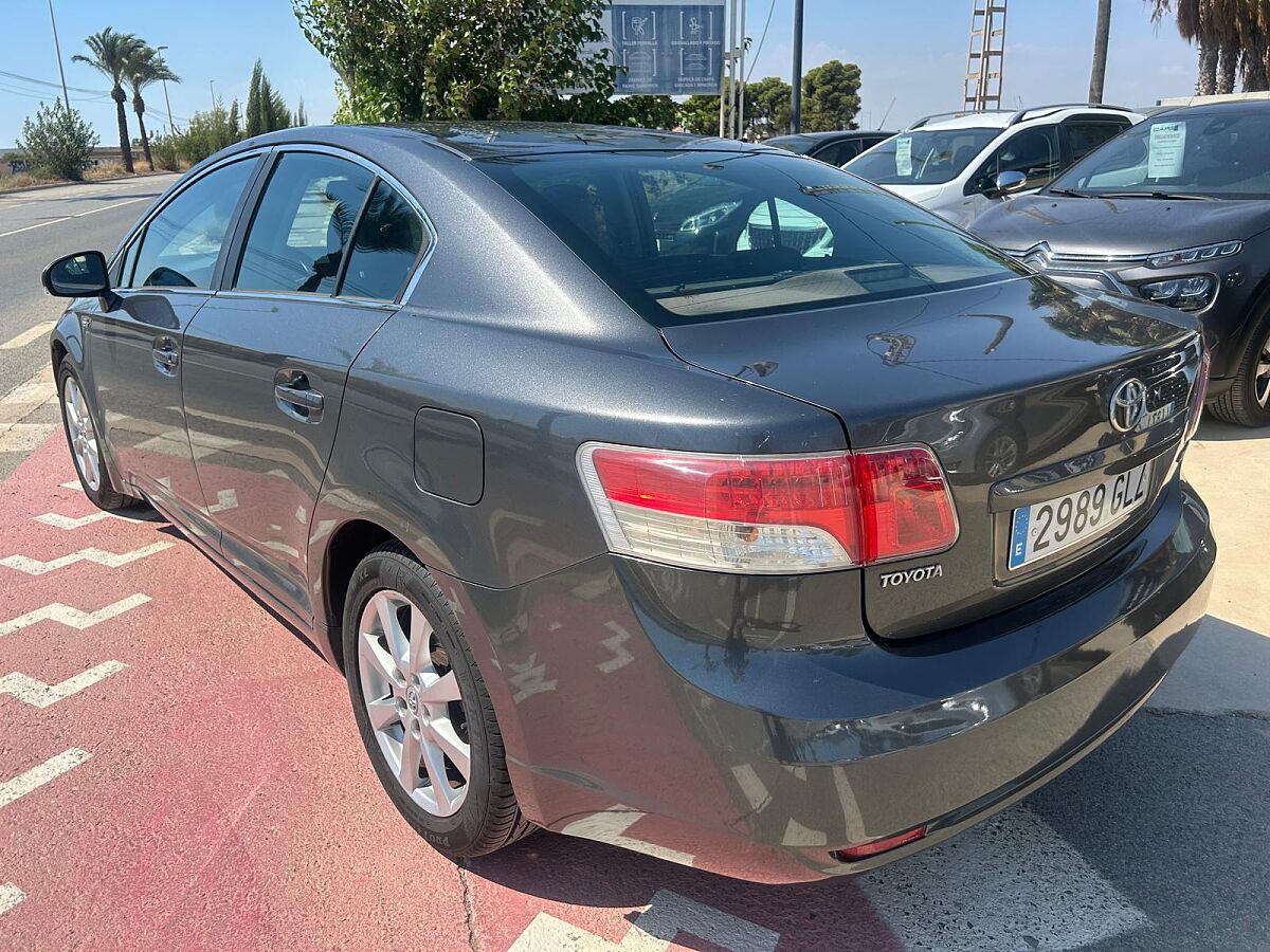 TOYOTA AVENSIS 2.2 D4D AUTO SPANISH LHD IN SPAIN 80000 MILES SUPERB 2009